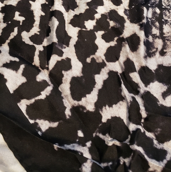 Adrienne Landau Silk Leopard print scarf - Picture 11 of 15